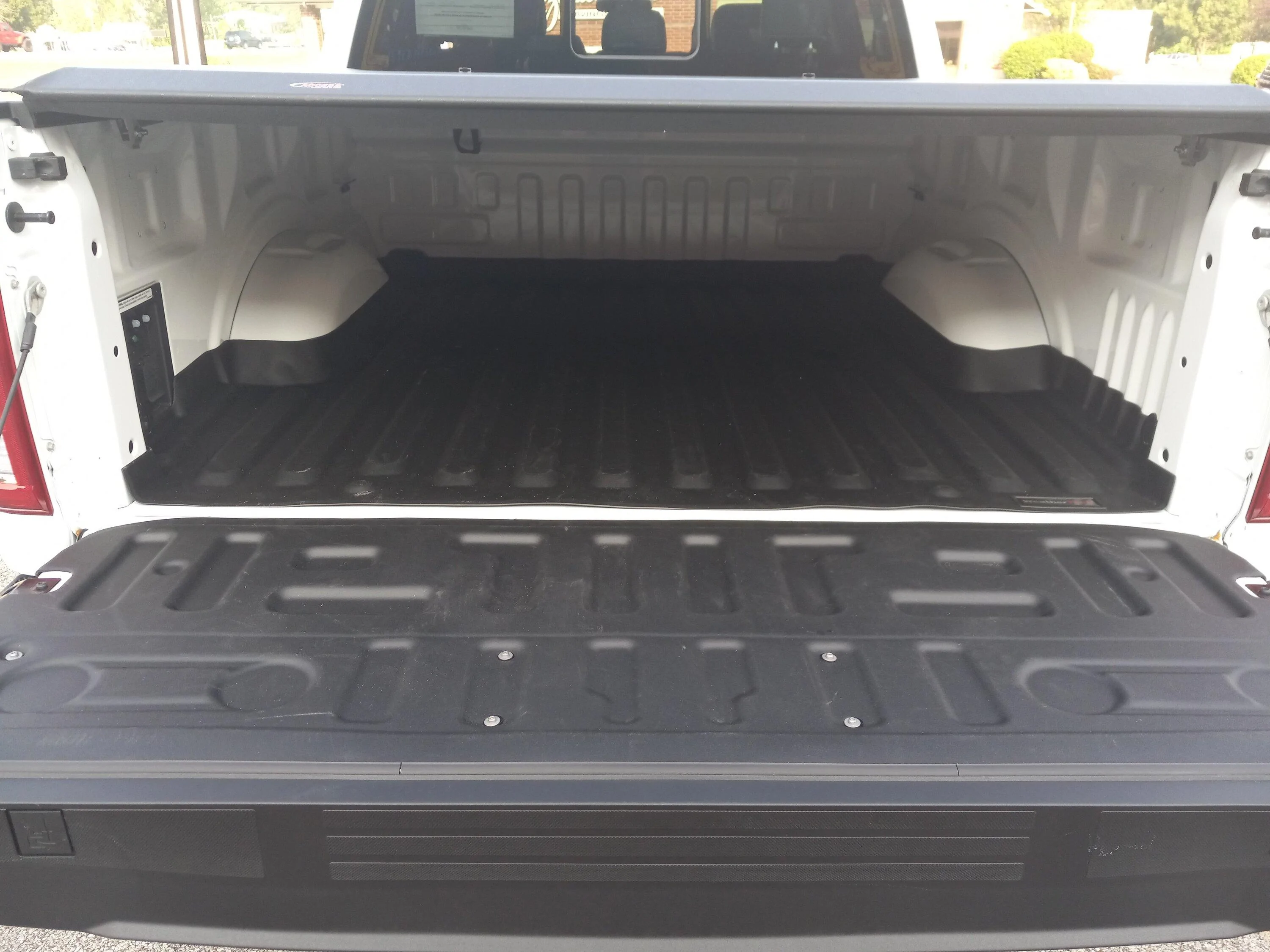 Ford F-150 Tailgate Protection Without Step 007