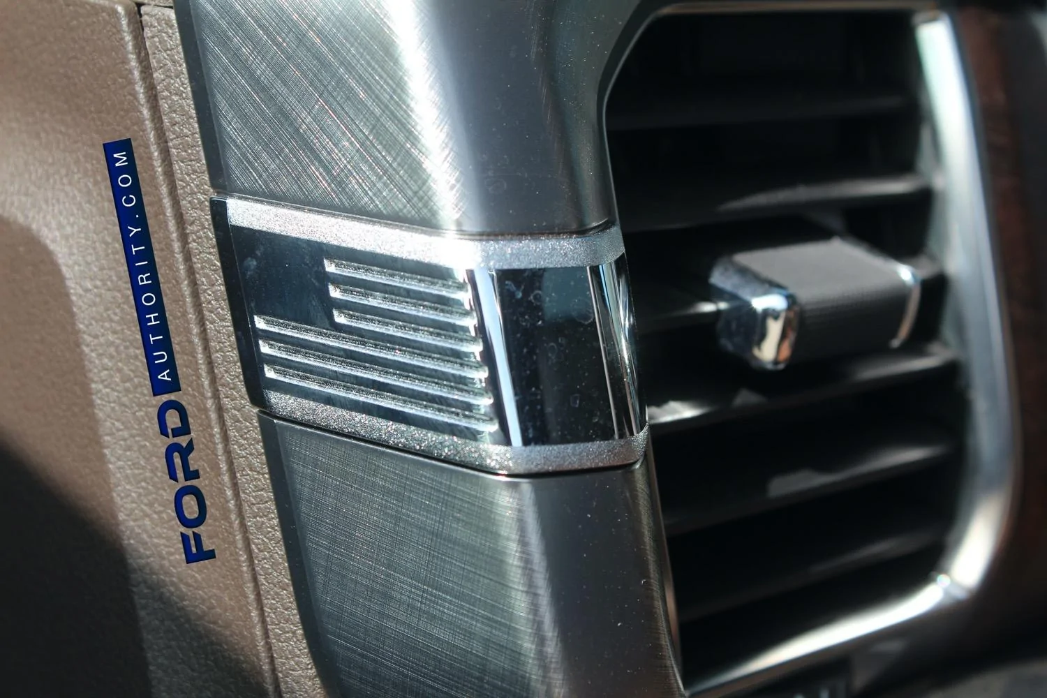 Ford F-150 KING RANCH Interior Photos and Videos (2021+ F-150 -- 14th Gen) 018-driver-side-ac-vent-us-american-flag-decor-jpg