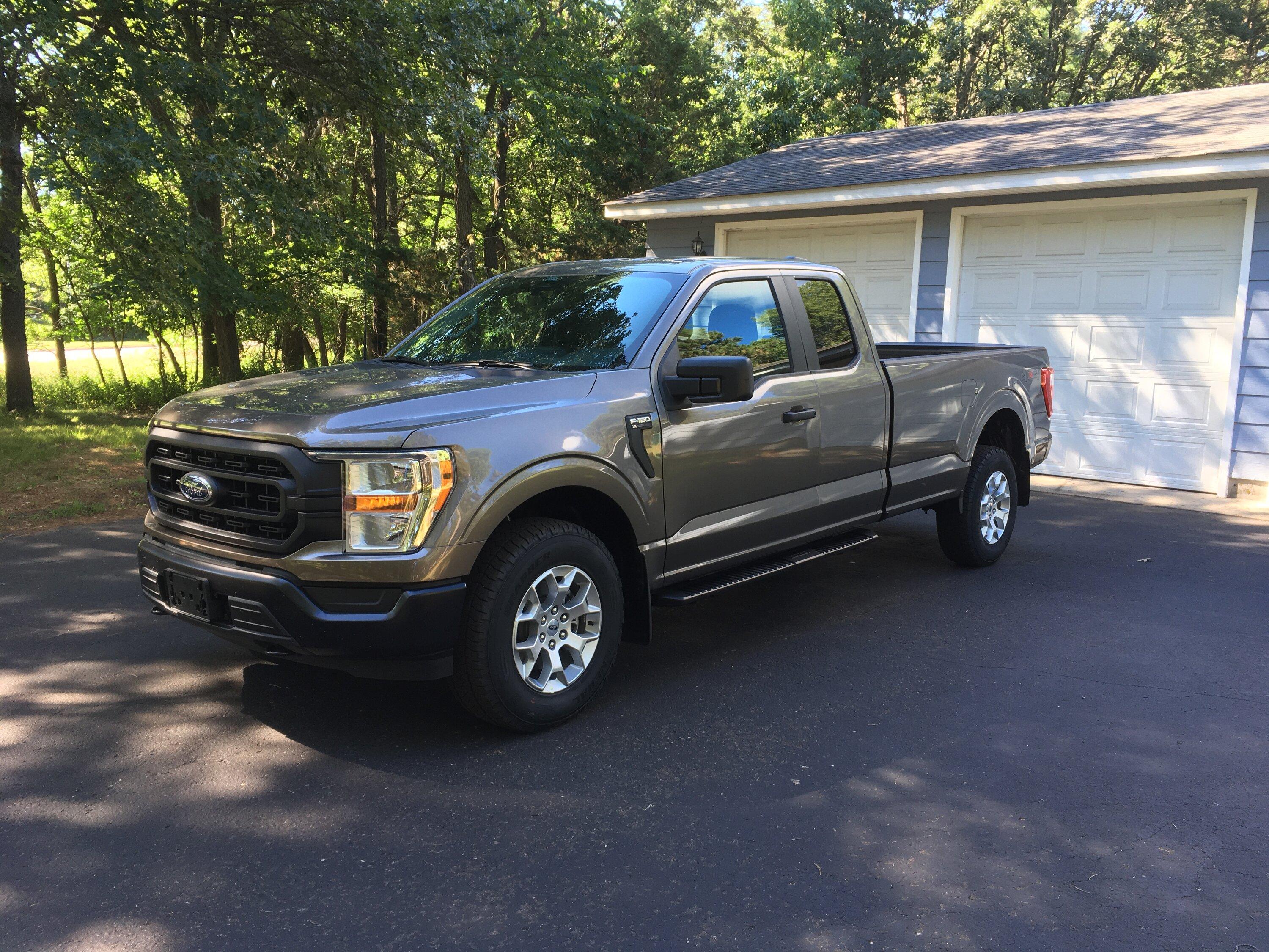 Ford F-150 6/27/2022 Build Week 01_Driver_Front_Qtr