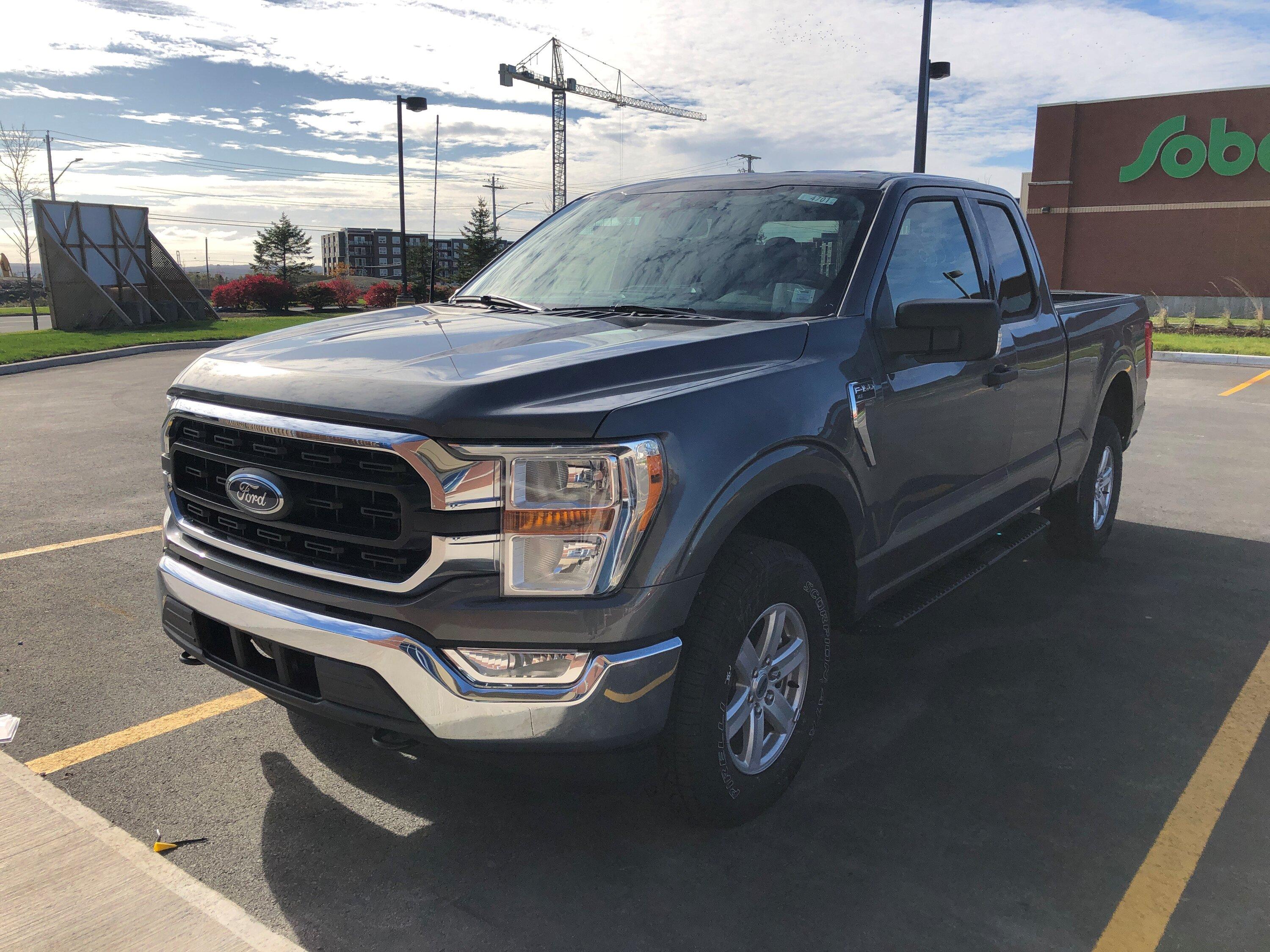 Ford F-150 Do you have a LARIAT SuperCAB? 0203