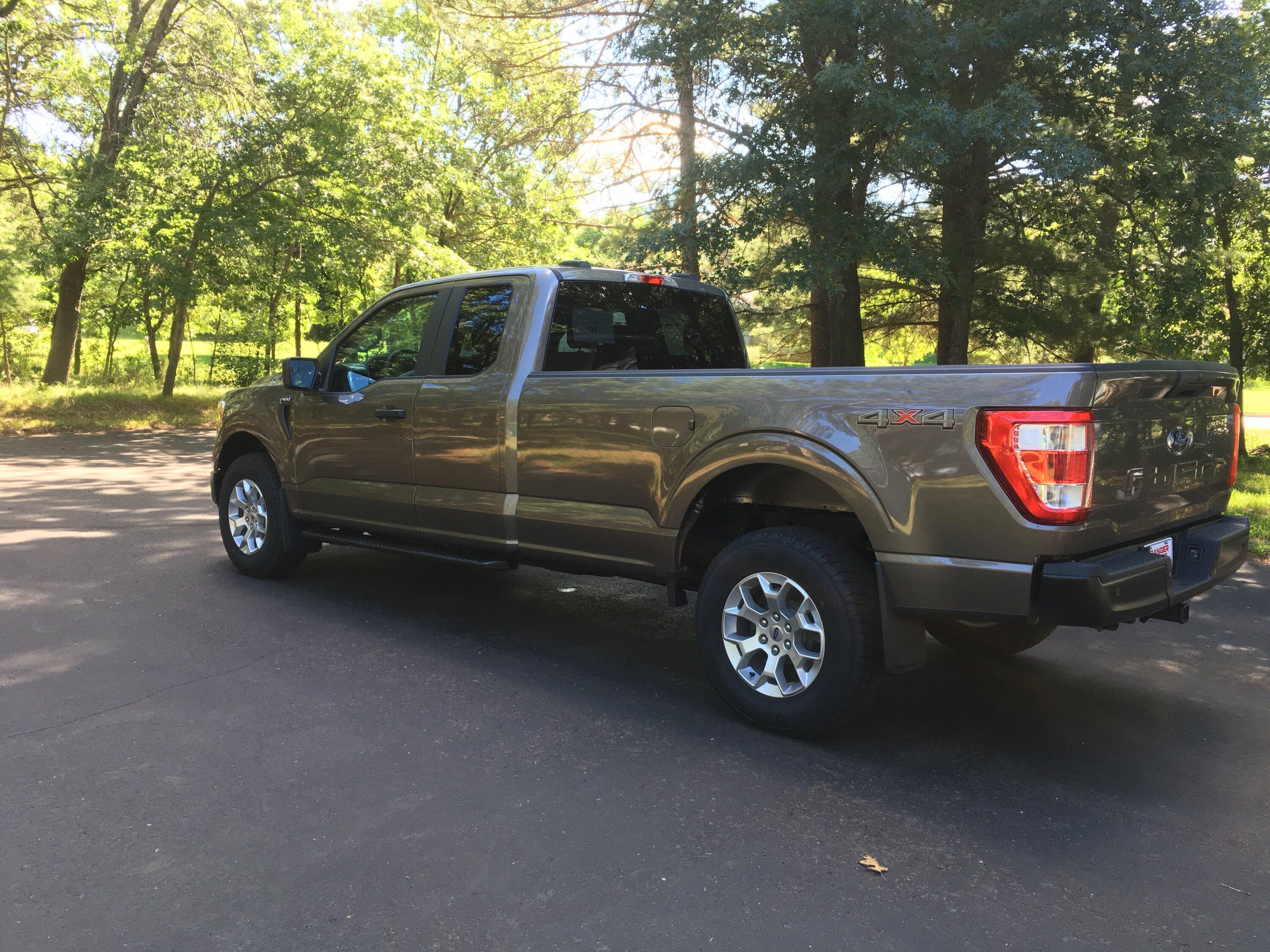Ford F-150 6/27/2022 Build Week 02_Driver_Rear_Qtr
