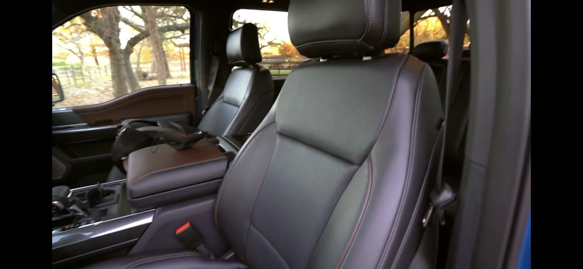 Ford F-150 LARIAT Interior Photos & Videos (2021+ F-150 -- 14th Gen) 0304AD6A-E63F-4A3C-80BF-8914799E0435