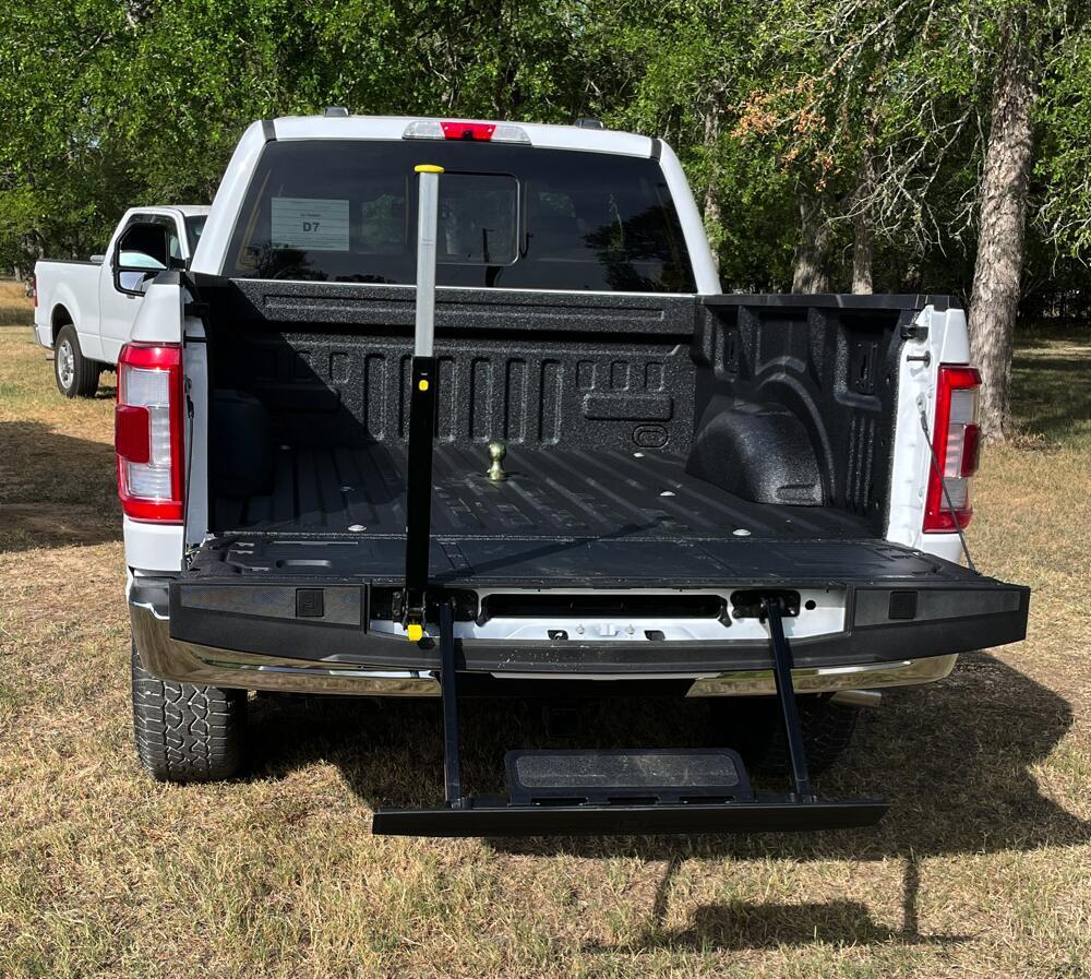 Ford F-150 base and Bed Utility Package lining? 04 R