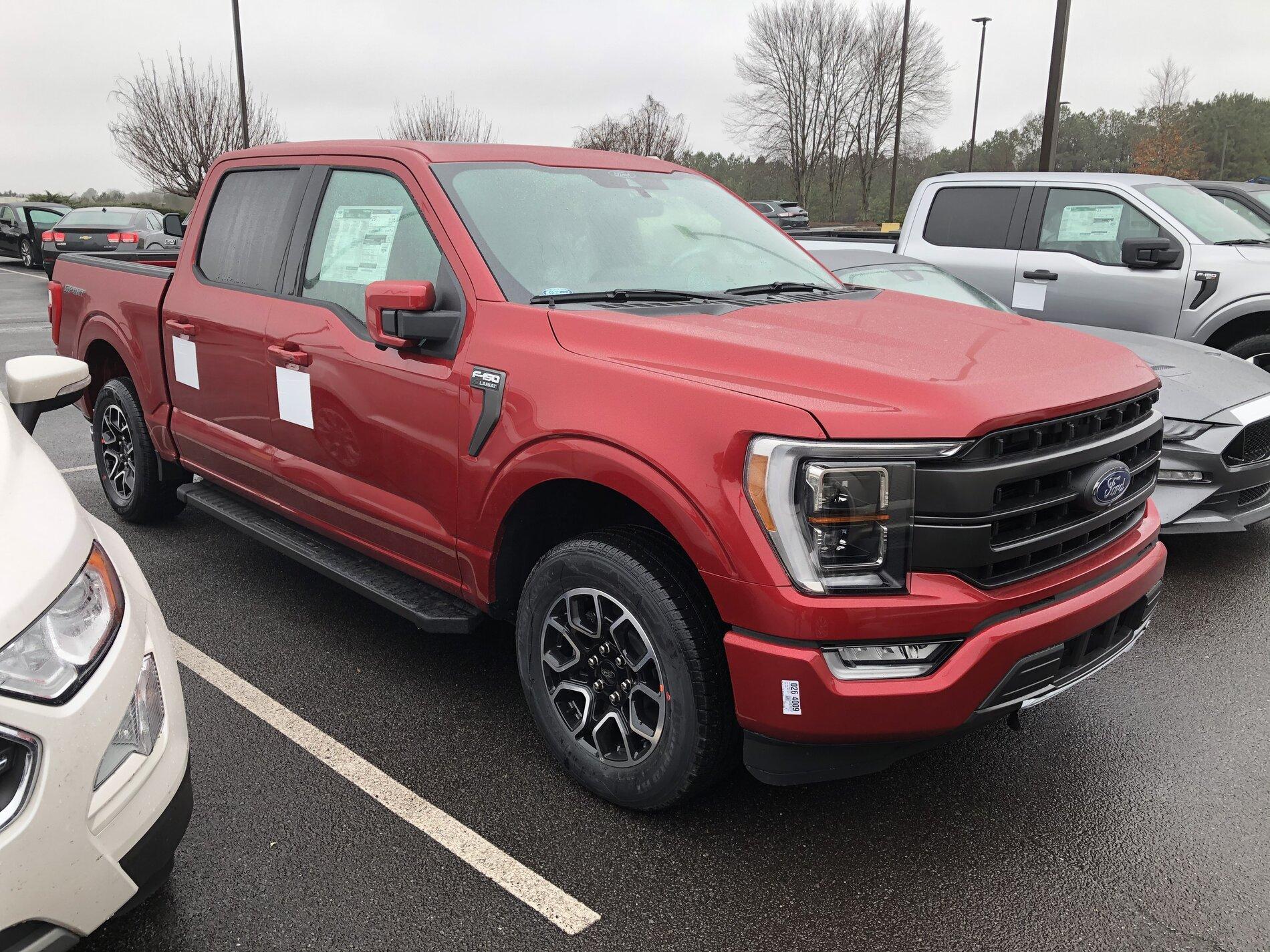 Ford F-150 RAPID RED F-150 (2021+) Club 04184A5A-5802-451B-A2B0-3A30510C7DC5