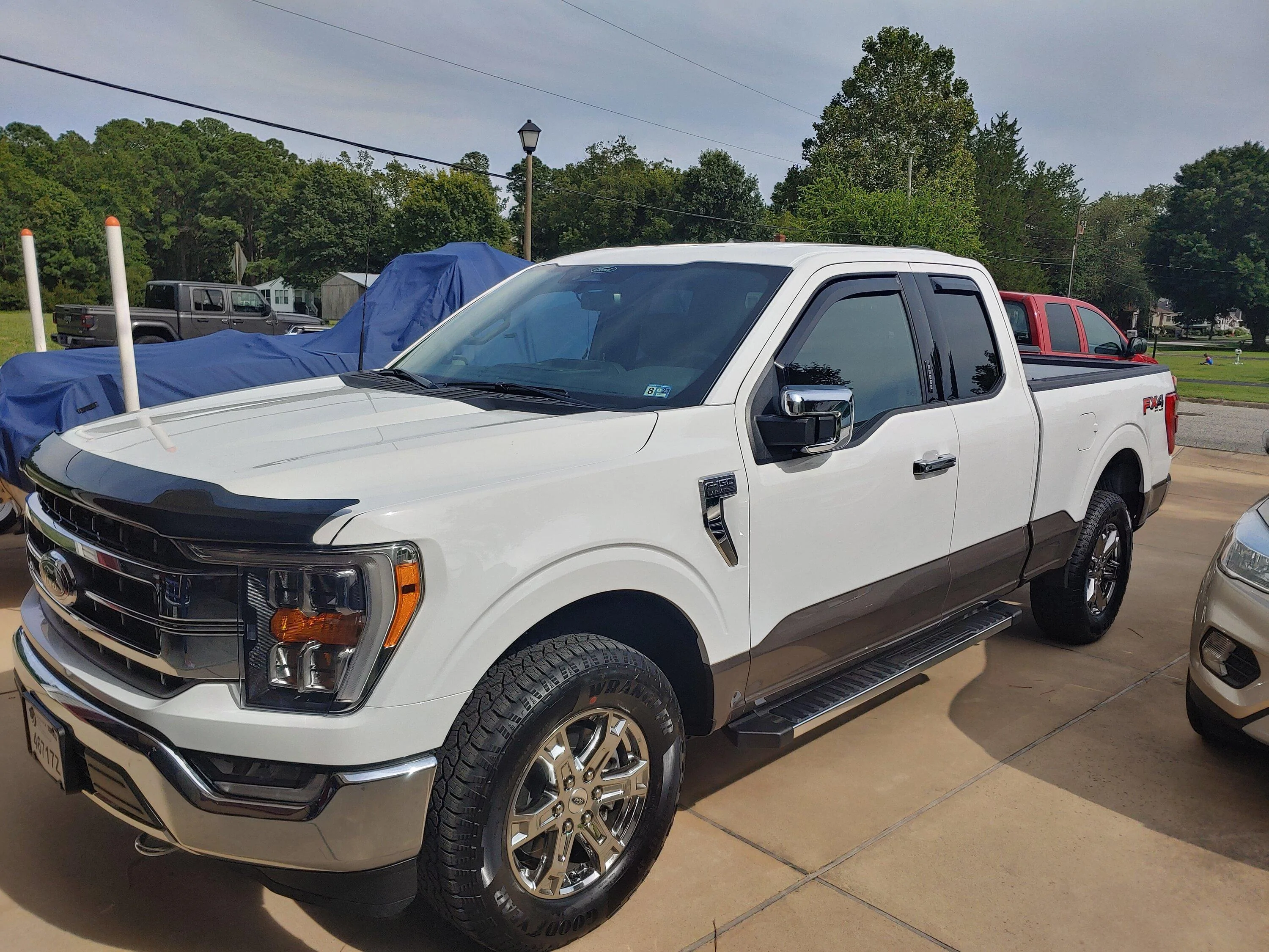 Ford F-150 Do you have a LARIAT SuperCAB? 0819221604_HDR