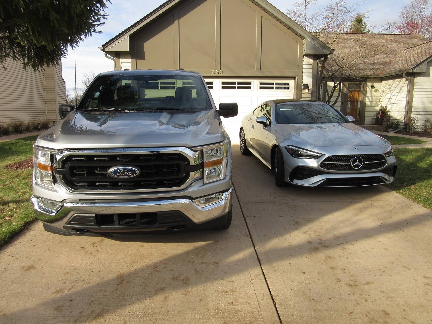 Ford F-150 If leveling is so great, why doesn't Ford do it? 0967141E-9C1E-492C-AC40-B3BD7F41A4EC