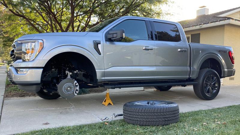 Ford F-150 2021 F-150 Suspension Deep Dive 0_lede_ca