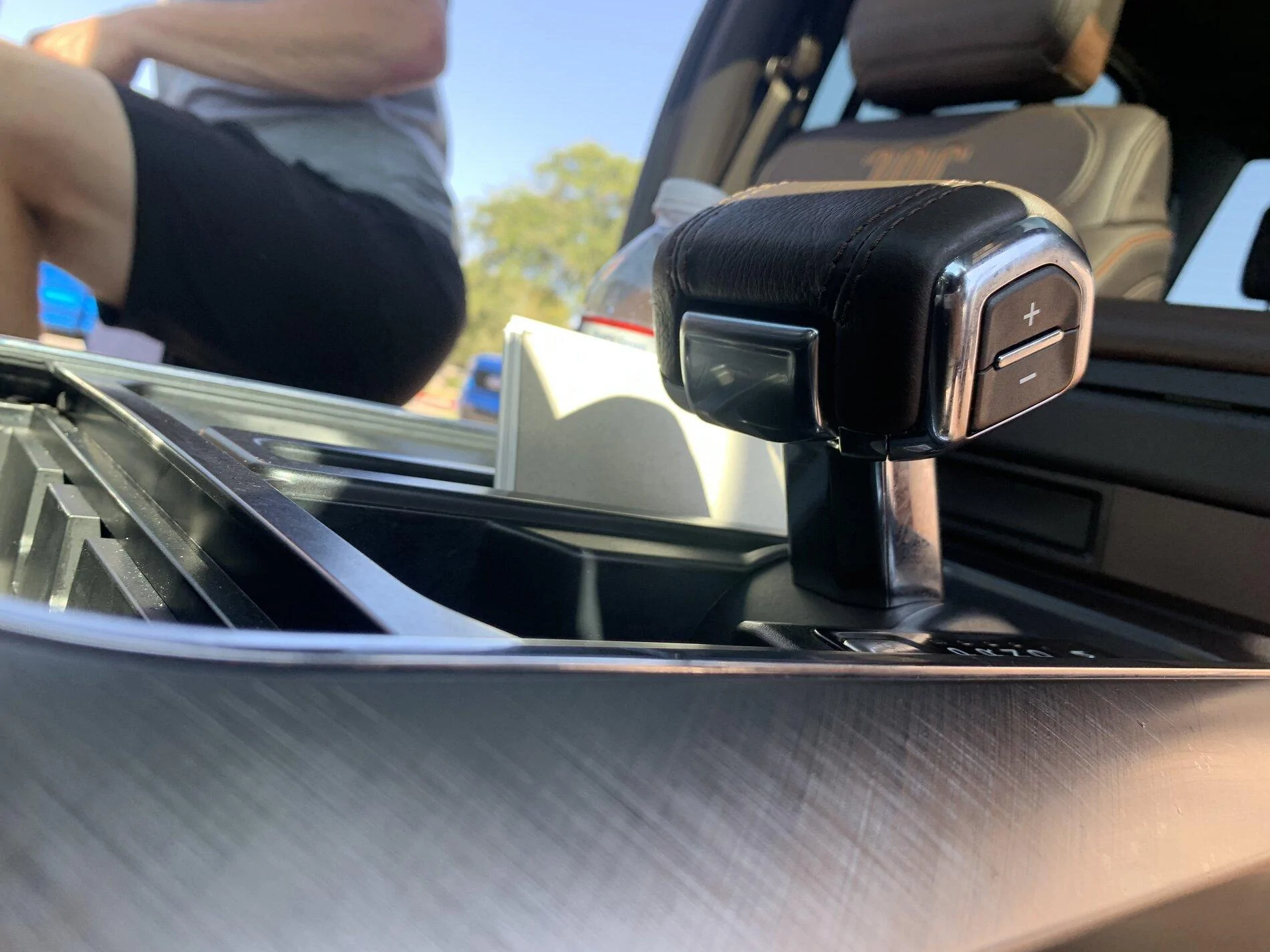 Ford F-150 2021 F-150 King Ranch interior pics 0AF1C569-C39F-429B-86FE-619C98028B75