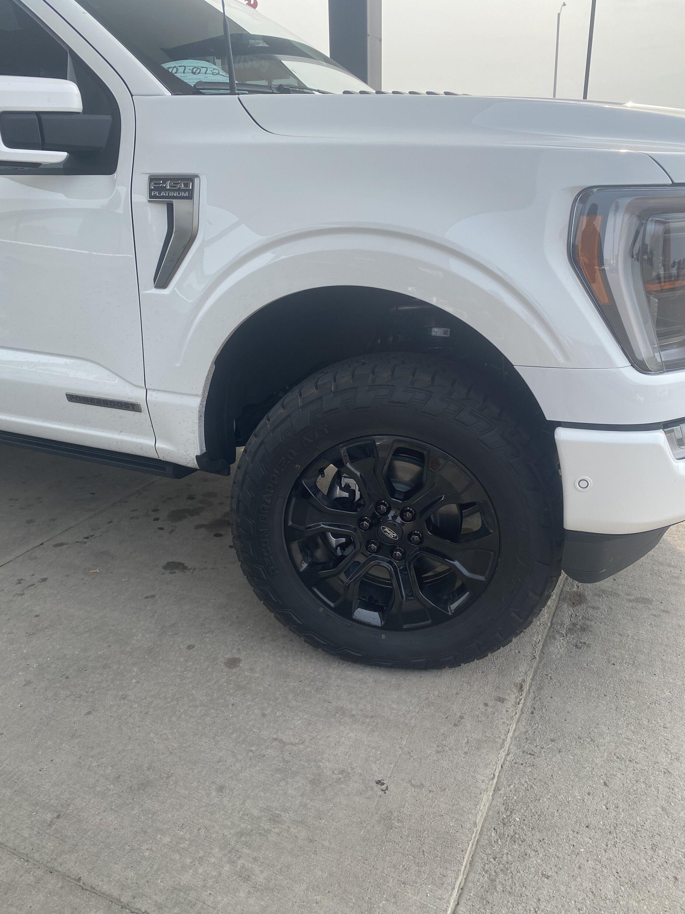 Ford F-150 275/65 r20 BFG KO2 pics? 0E567BA4-B1C2-43BE-B667-34DD79A62BA1