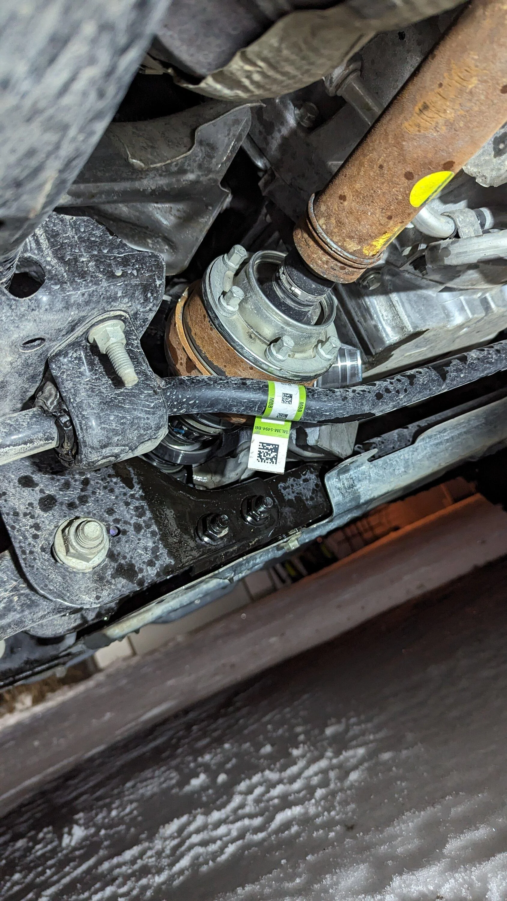 Ford F-150 Tremor front diff explodes at 7400 km 1000007187