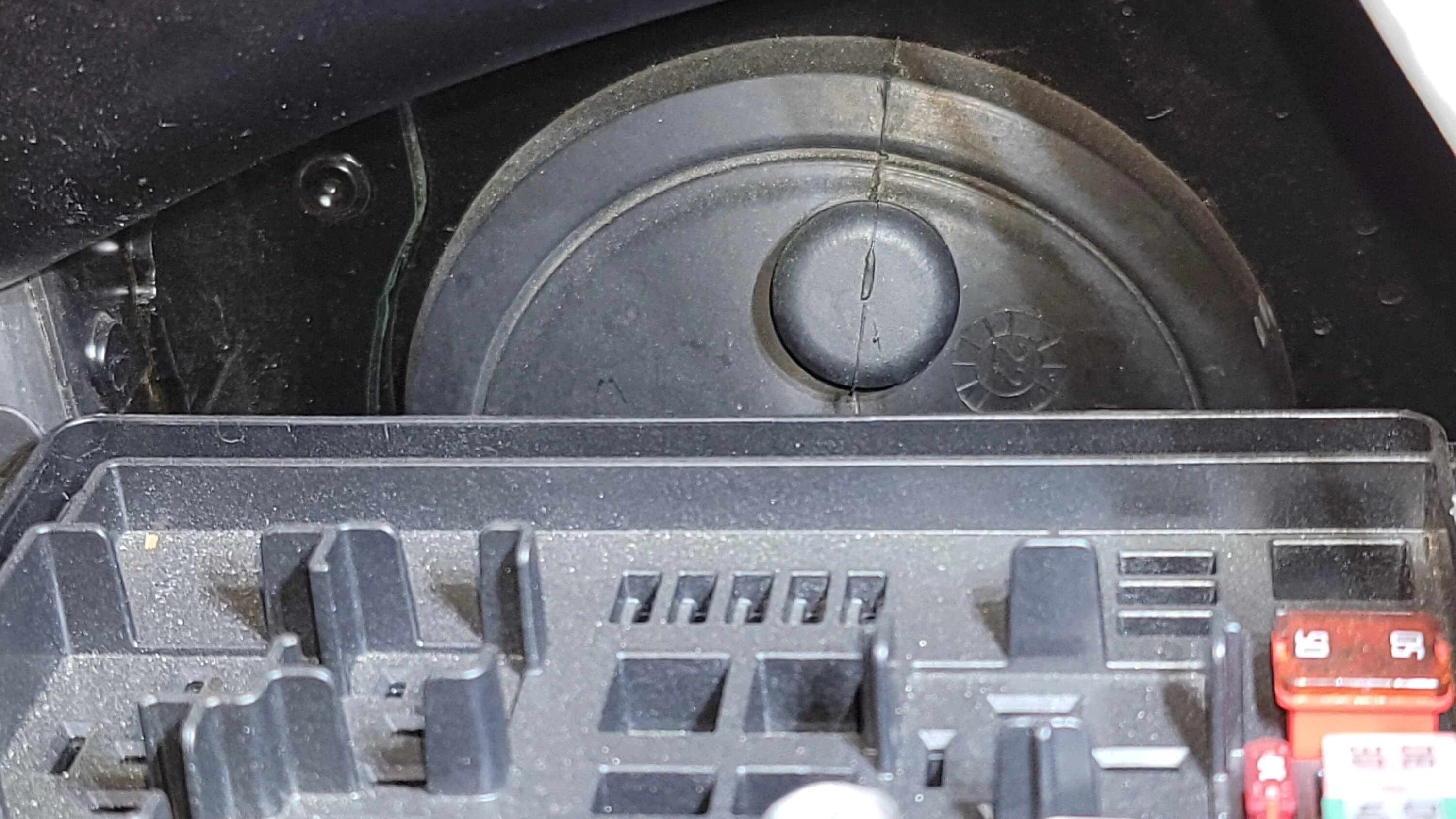 Ford F-150 JL Audio Amp installed on 8-Speaker B&O (non-Unleashed) 1000009021