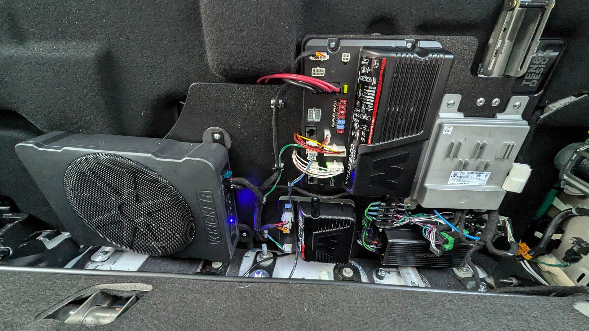 Ford F-150 Kicker HS10 owners, where'd you put it? 1000012337