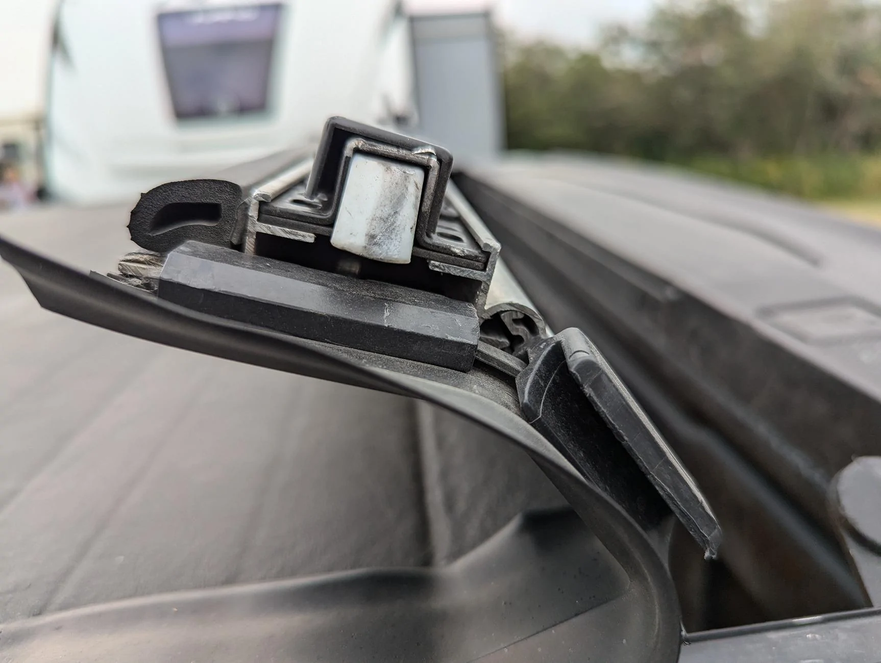 Ford F-150 Aluminium Roll Up Tonneau Cover Issue 1000012948