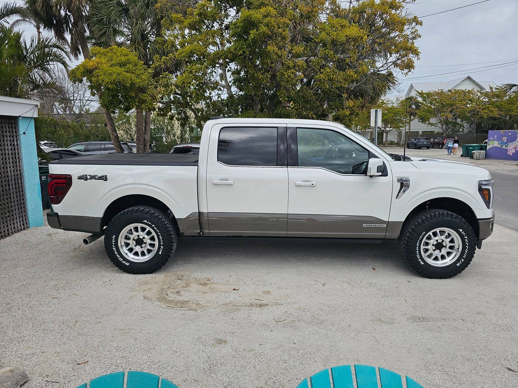Ford F-150 2025 Marsh Gray? 1000035173