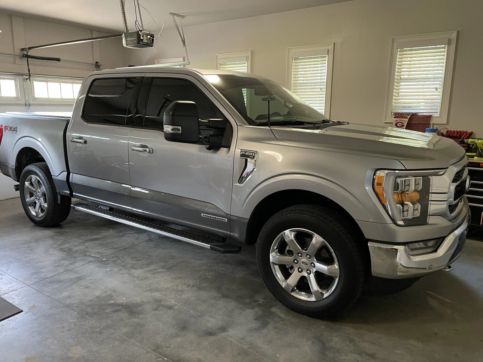 Ford F-150 ICONIC SILVER F-150 (2021+) Club 15D22F17-79A2-4730-8389-F8BB4D2F9348