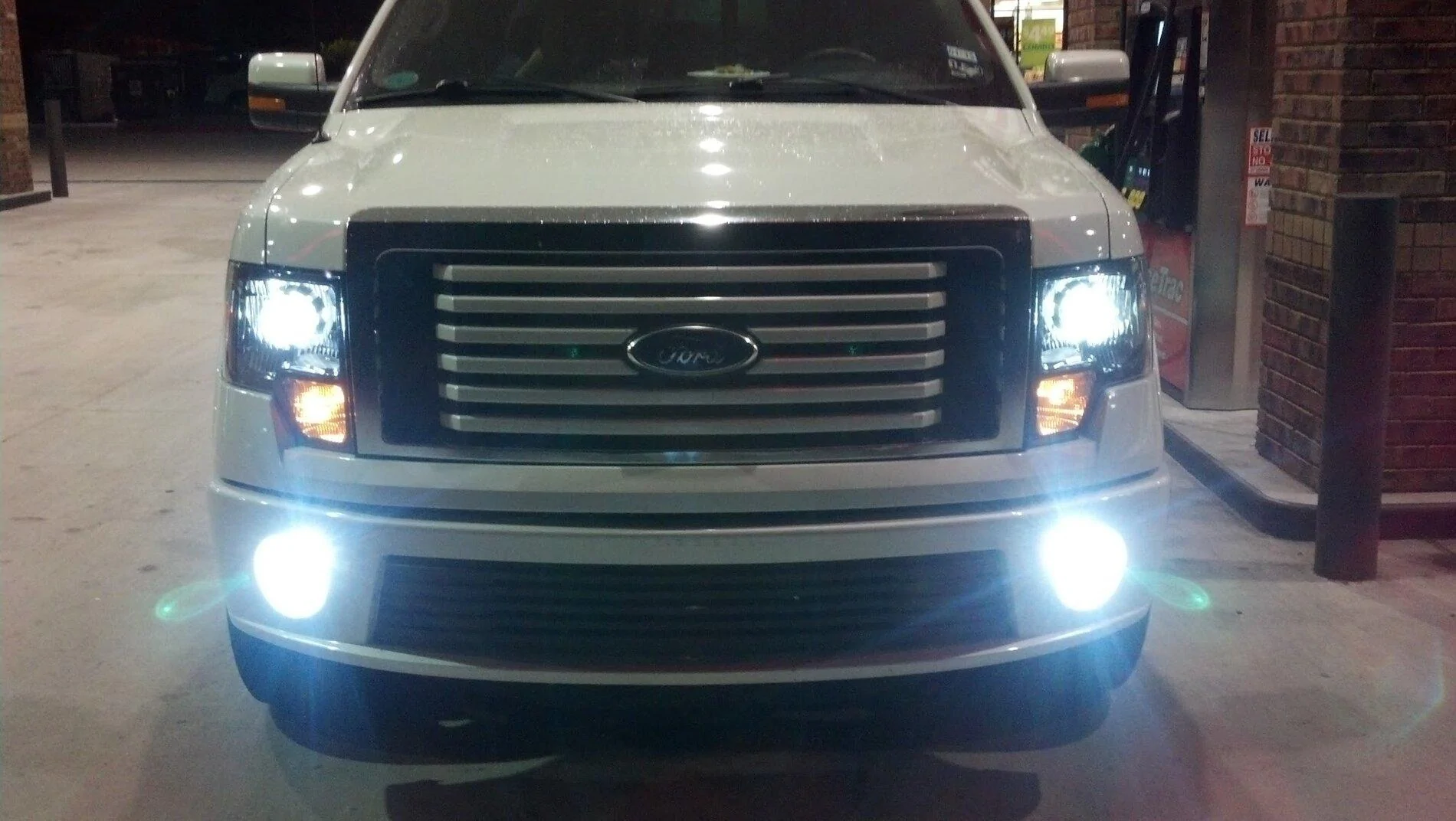 Ford F-150 Halogen vs LED OEM headlights? 13th gen owner input? 1601331170301