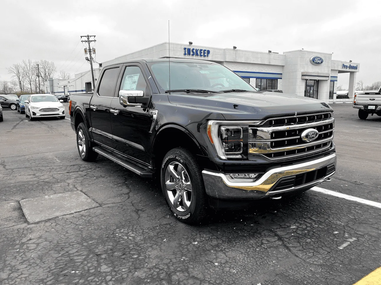 Ford F-150 Just stopped at a dealership to check out a LARIAT... 1609196390720