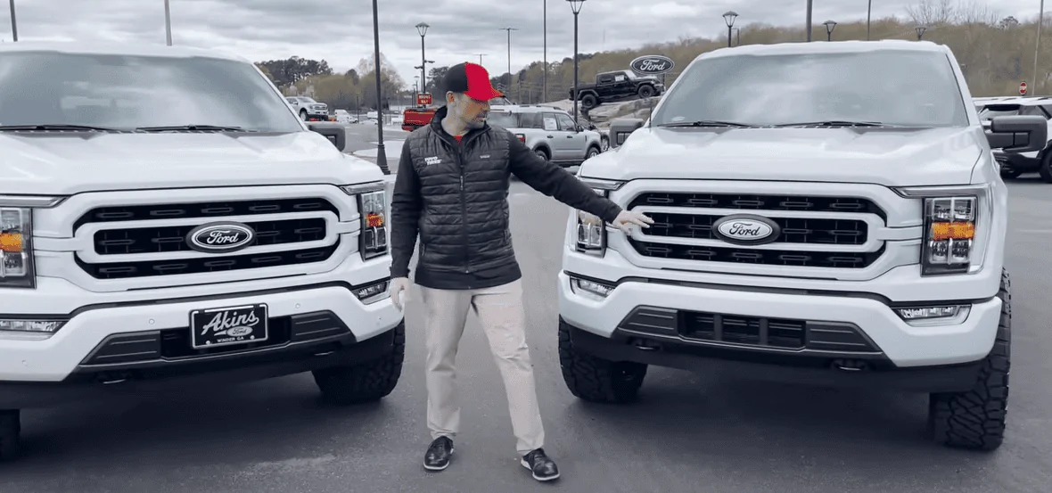 Ford F-150 SPACE WHITE F-150 (2021+) Club 1619259039833