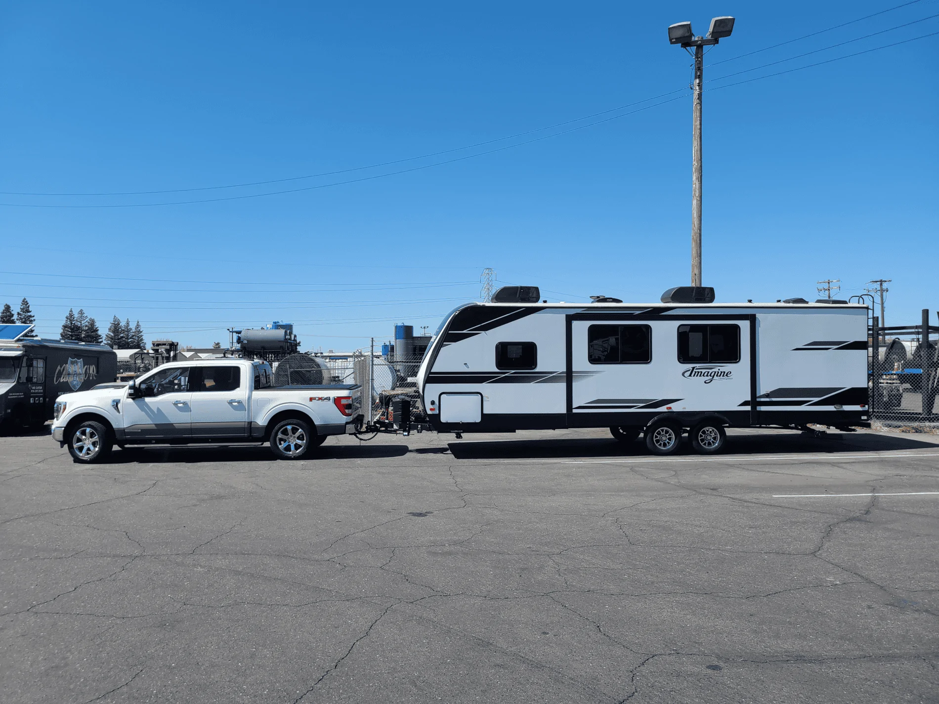 Ford F-150 2021 PowerBoost and Towing... Terrible MPG while towing 1623732255987