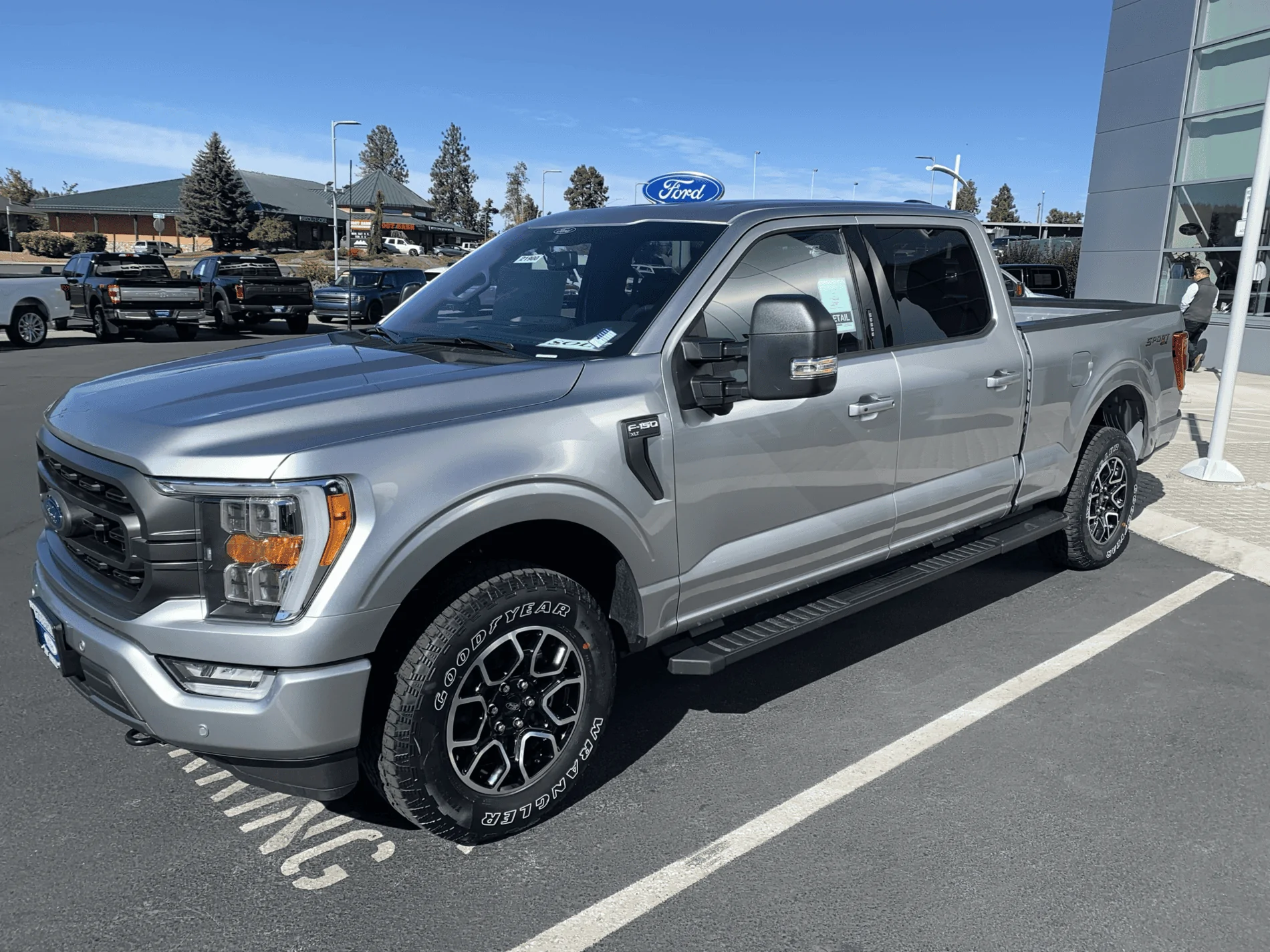 Ford F-150 ICONIC SILVER F-150 (2021+) Club 1636475666319