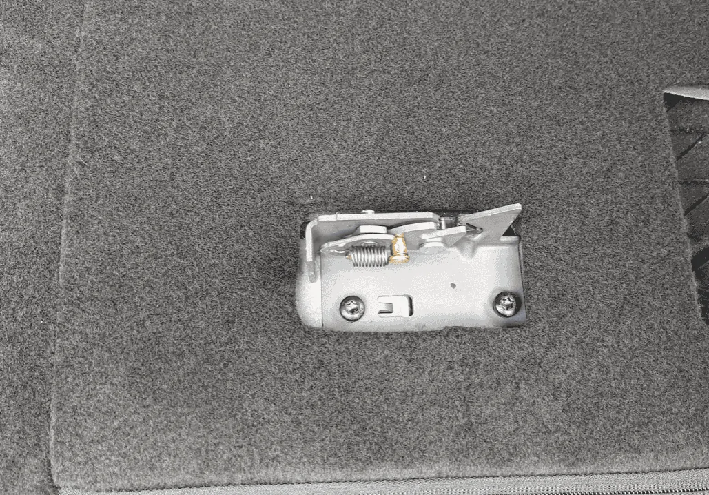 Ford F-150 How to Video: F-150 SuperCab/SuperCrew Rear Seat Release (Driver’s Side) 1639231950230