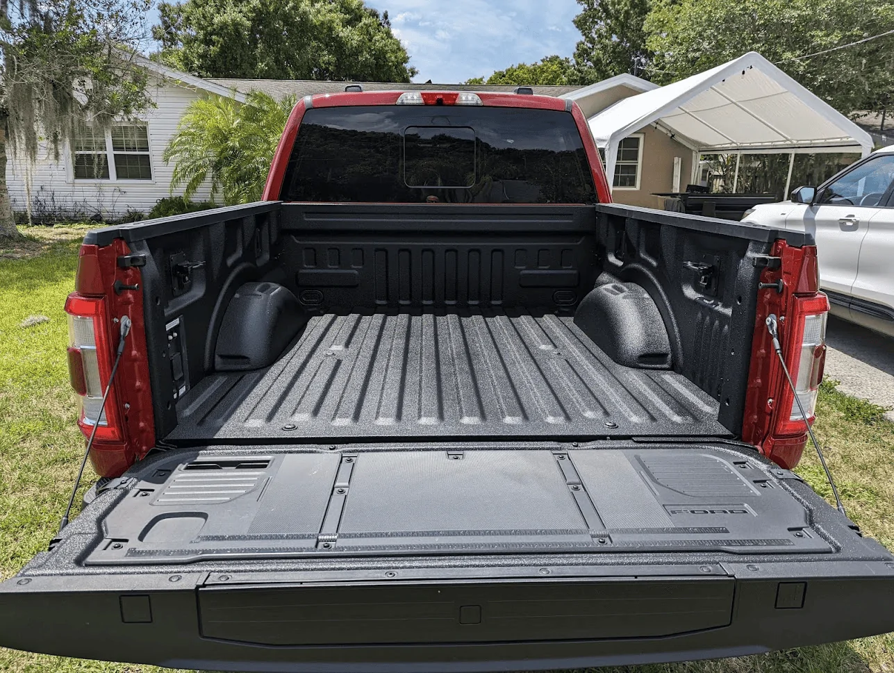 Ford F-150 Line-x with metal flake. 1653597668542