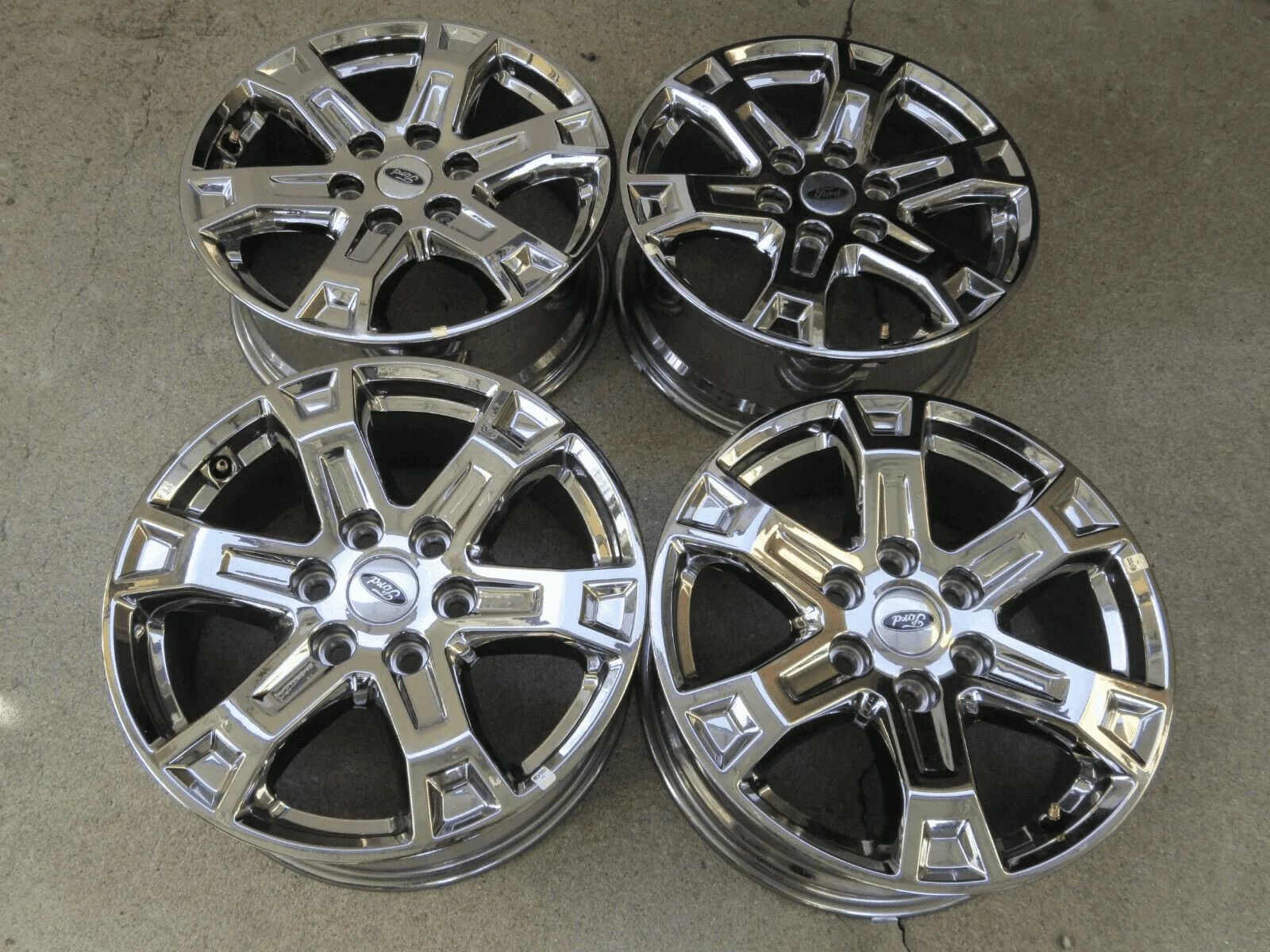 Ford F-150 2022 18" Chrome Set Takeoffs - SoCal 1659399346063