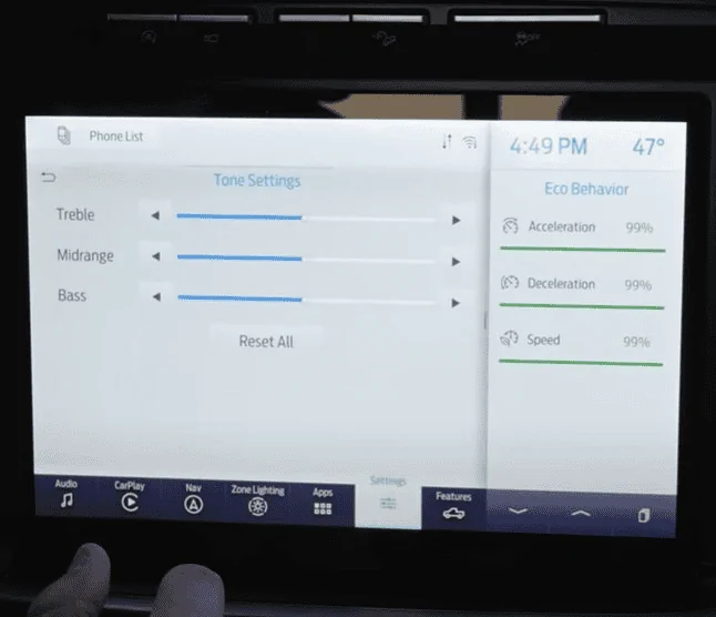 Ford F-150 Vertical entertainment screen for MY2024 1673495794011