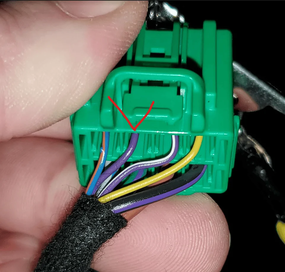 Ford F-150 XLT trucks with push button start cup holder/ambient lighting 1675926251519