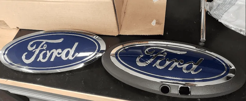 Ford F-150 New Lariat Fender Badges and Ovals 1677002469025