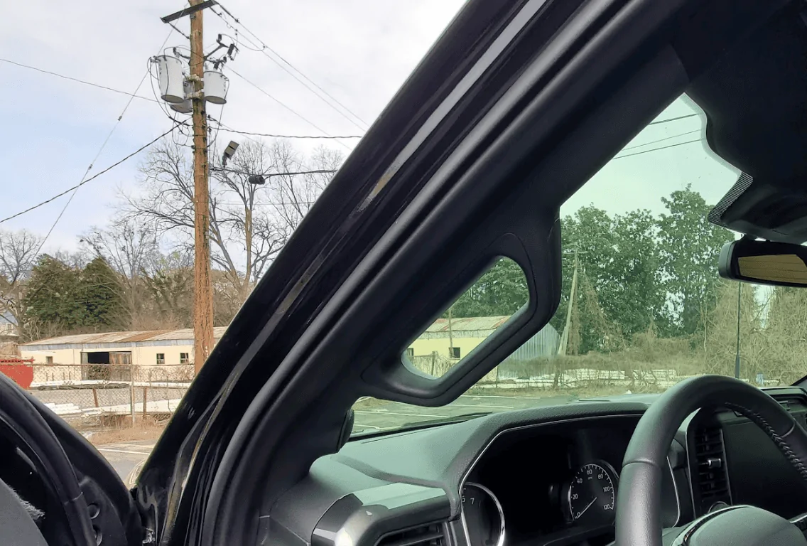 Ford F-150 What does this mean? 1677692807953