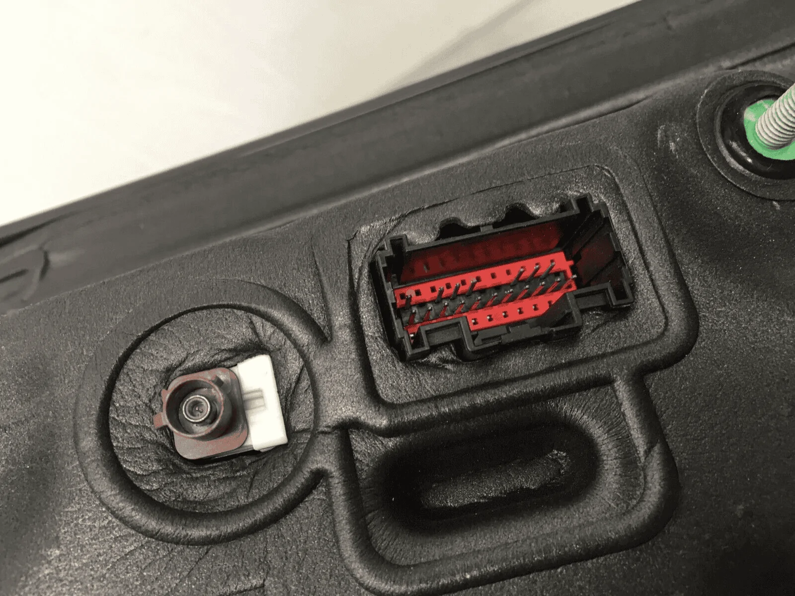 Ford F-150 Help Identifying Connector? 1682688730491