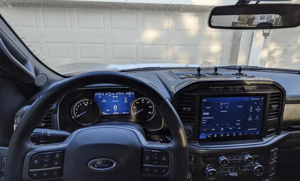 Ford F-150 Builtright Pro Dash Mount & Hardwired 12v and USB 1684412011071