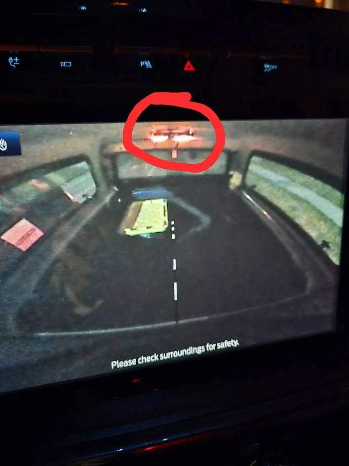 Ford F-150 Cap brake light flashes with left turn signal 1729694848195-ju