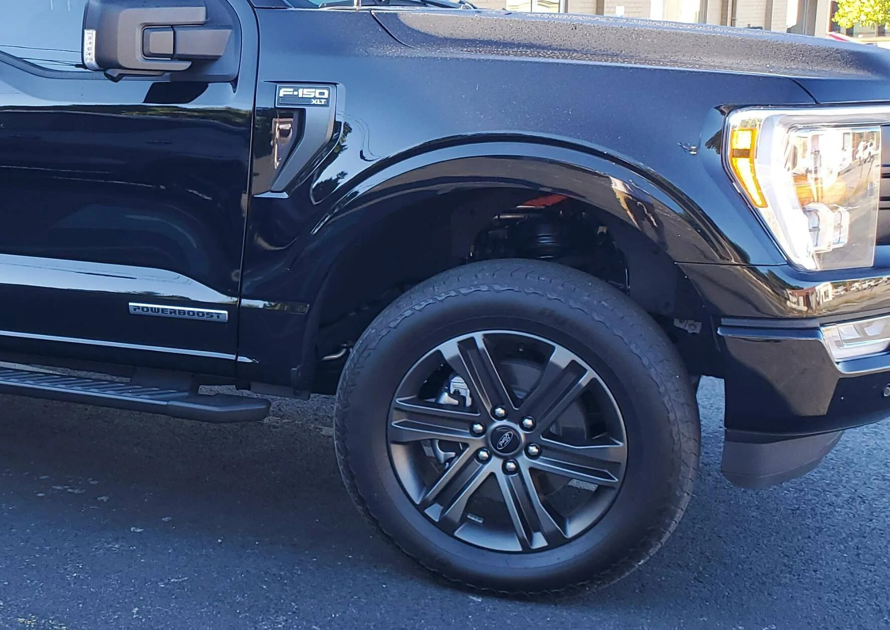 Ford F-150 1.5 or 2” level stock size tires 1735334529481-f2