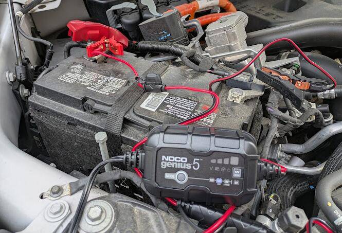 Ford F-150 Testing an Aux batt solution... 1740342804402-hm
