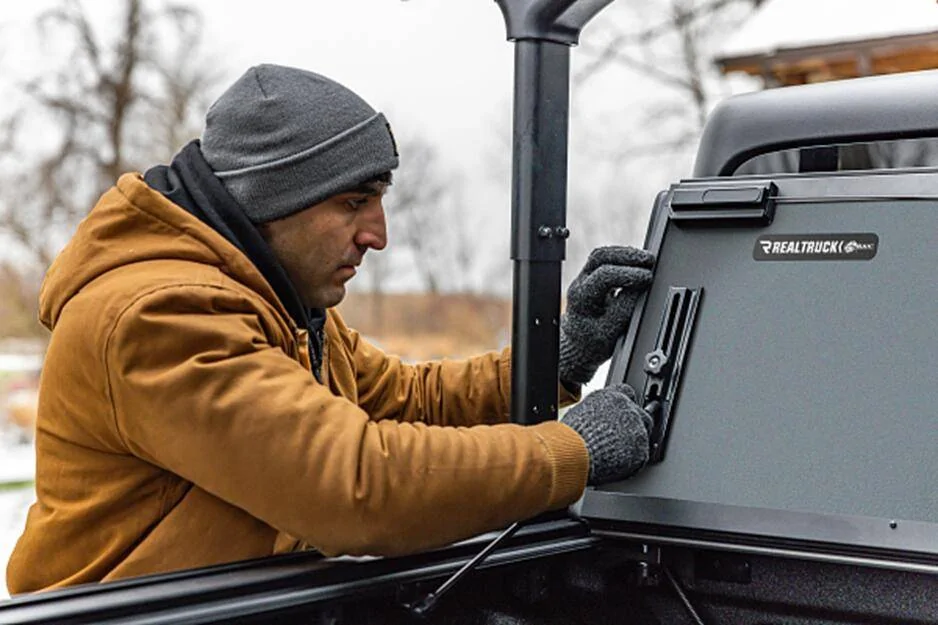 Ford F-150 🌟 Introducing the NEW BAK MX4 TS w/ T-Slot Rails! 🌟 1746029435361-7m