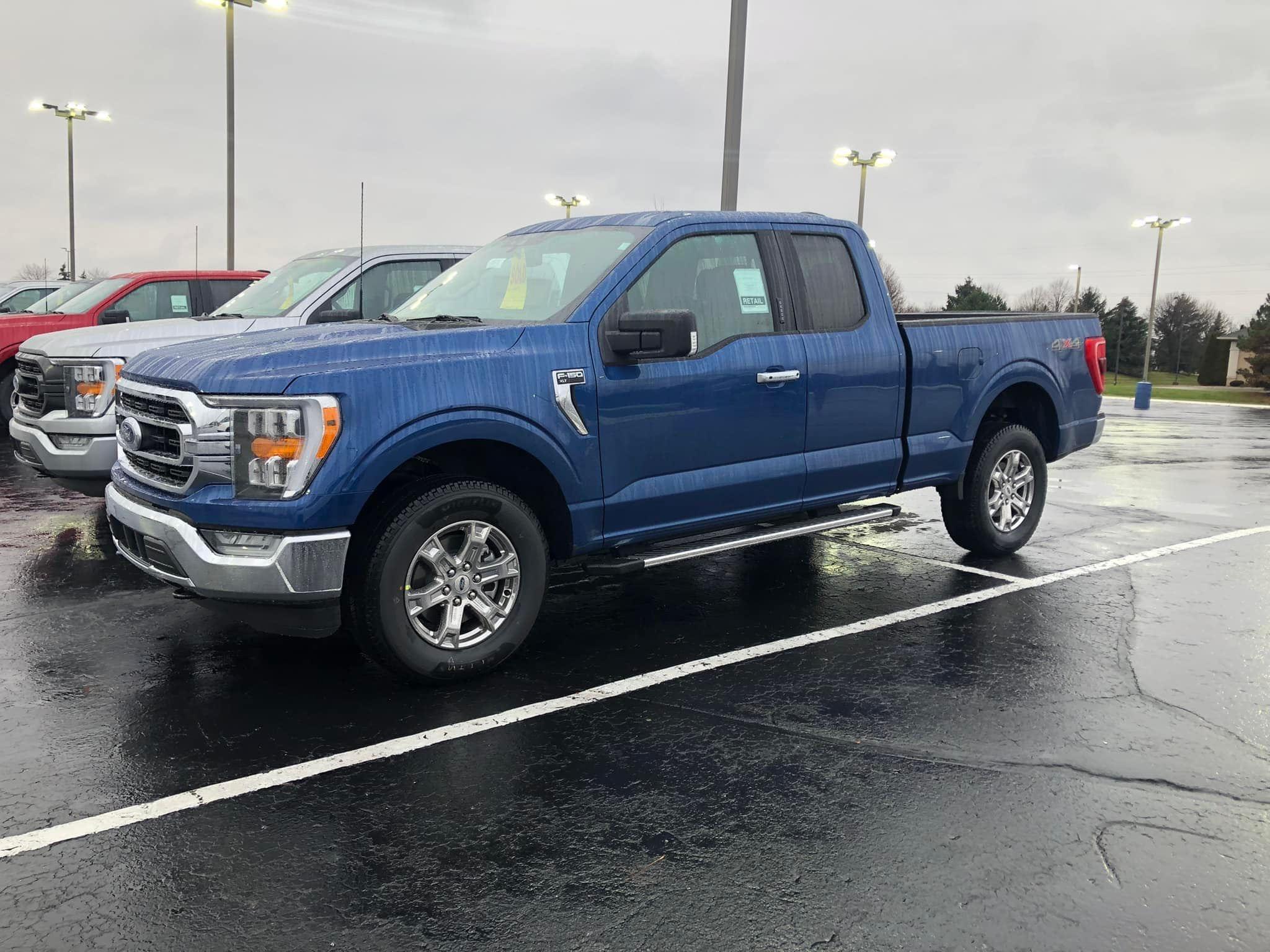 Ford F-150 ATLAS BLUE F-150 (2022+) Club 1794743C-97D5-438D-A9FC-78B0B179BF24
