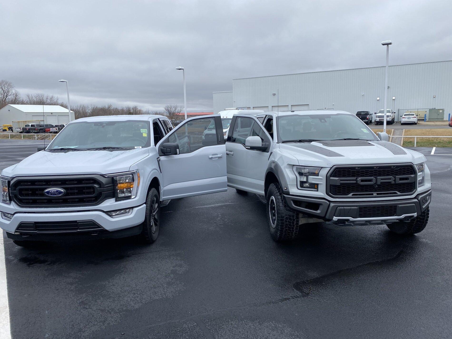 Ford F-150 Space White F-150 vs Avalanche Gray Raptor Color 1A5FD9A8-1CE7-44F0-A57D-5DE08DB96DAF