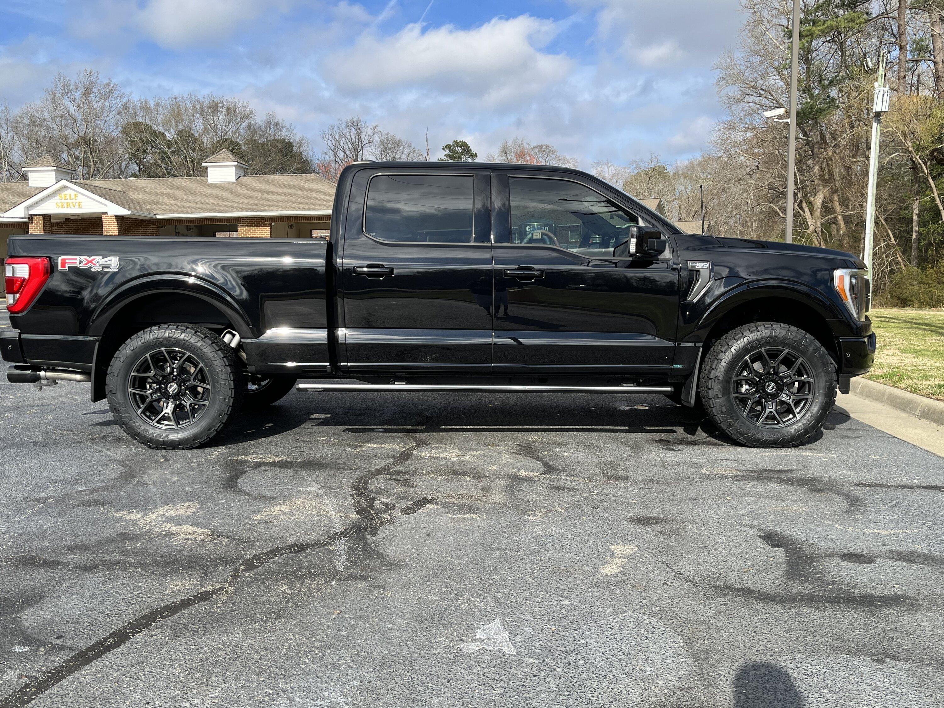 Ford F-150 2021-2023 F-150 Ford Performance Leveling Kit (by Bilstein) is released 1AEE0F0D-2147-4952-8754-28514BBACA58