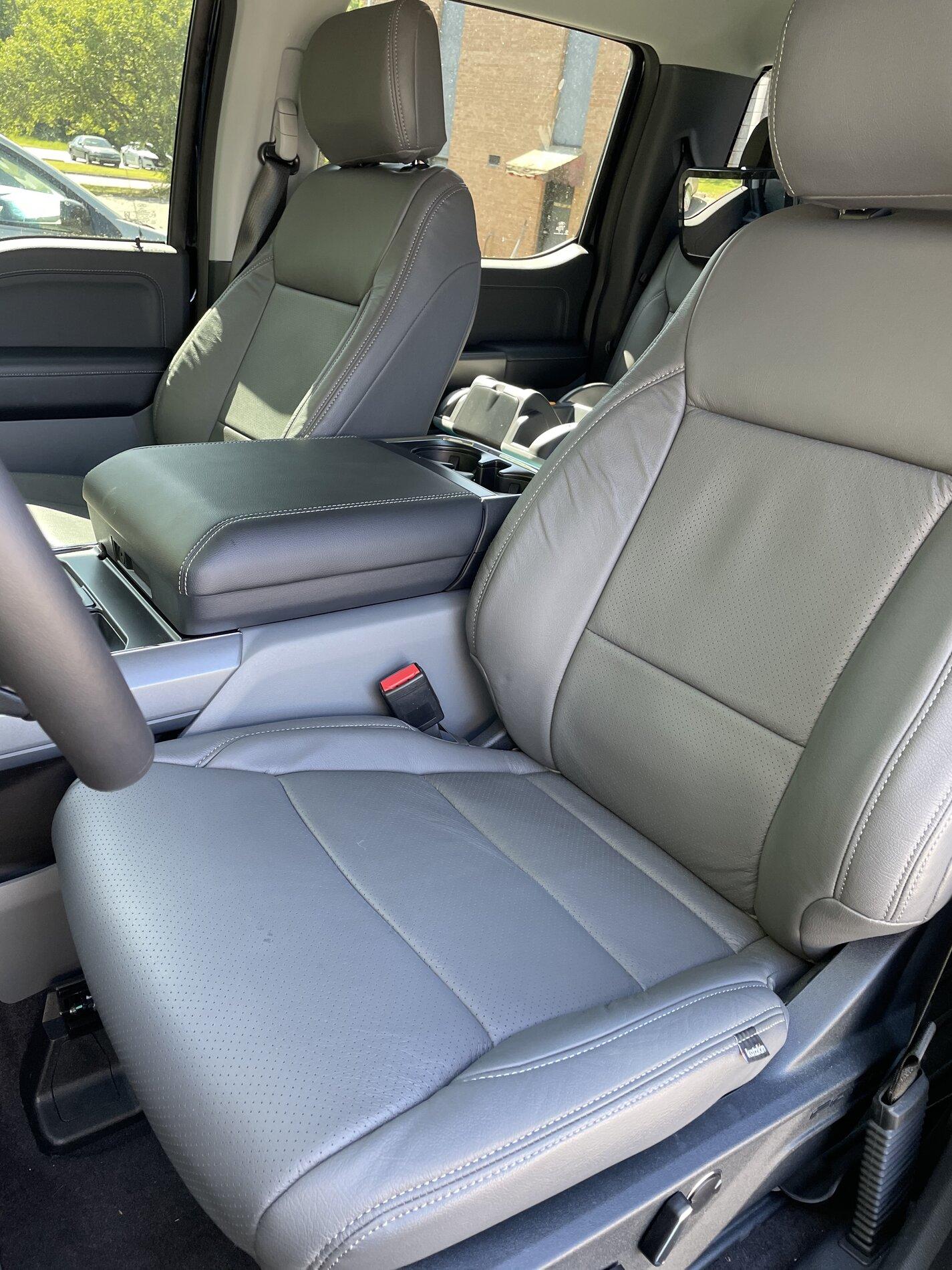 Ford F-150 My XLT 302a Antimatter Blue two tone 1B806B10-A5F0-4178-B566-7D4DC9553940