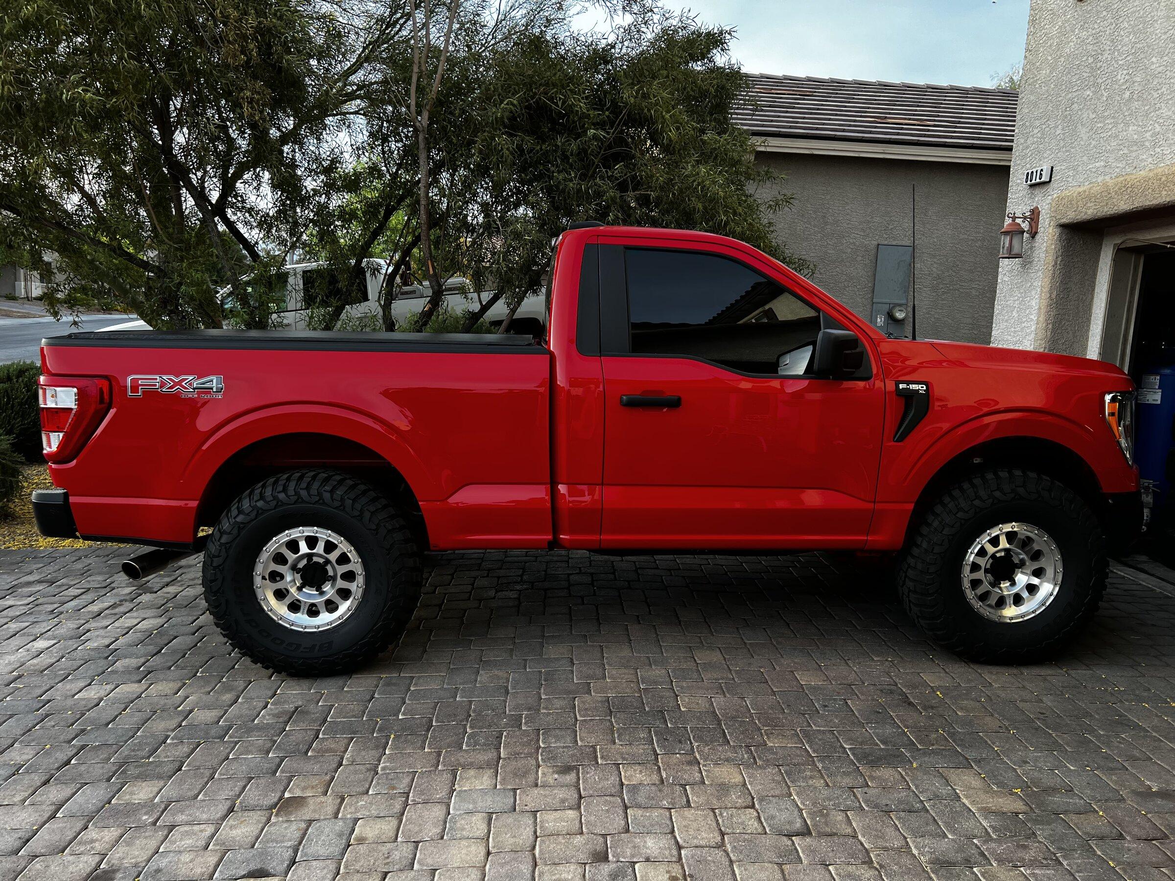 Ford F-150 RACE RED F-150 14th Gen (2021+) Club 1CF5FEA2-AD32-4B97-BB6C-EB3D5CE9AC64