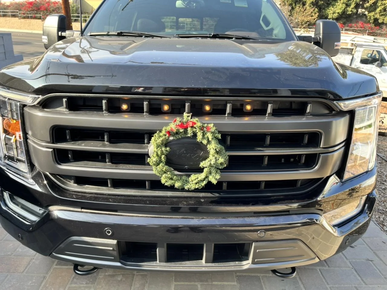 Ford F-150 Raptor grill lights installed on Lariat 1D599E6F-F2B3-4B85-AFEB-42FB814DF352