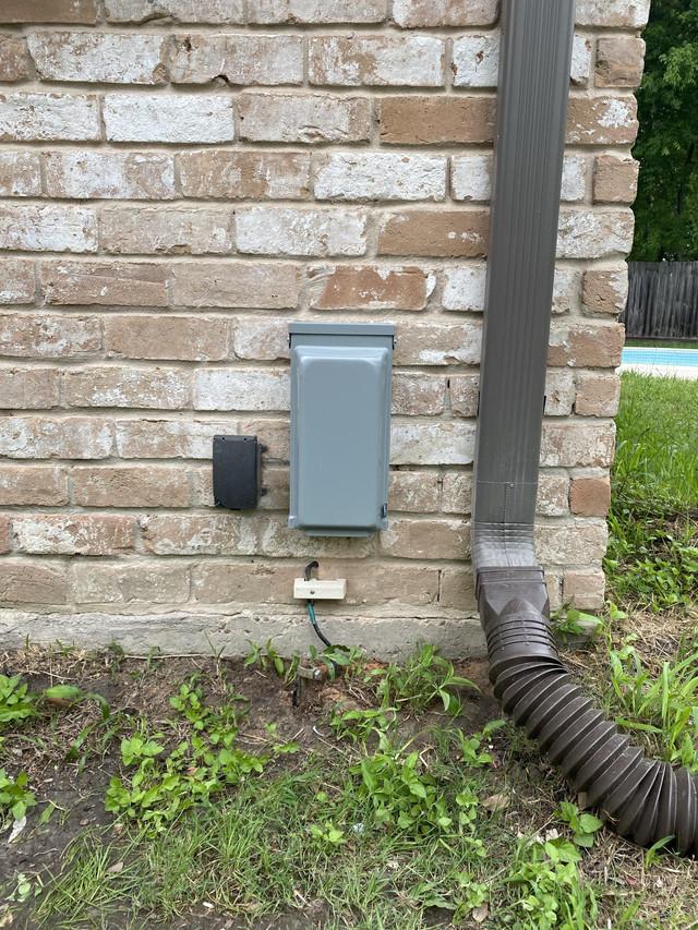 Ford F-150 Installed Transfer Switch in House 2-Su9i-ZJS