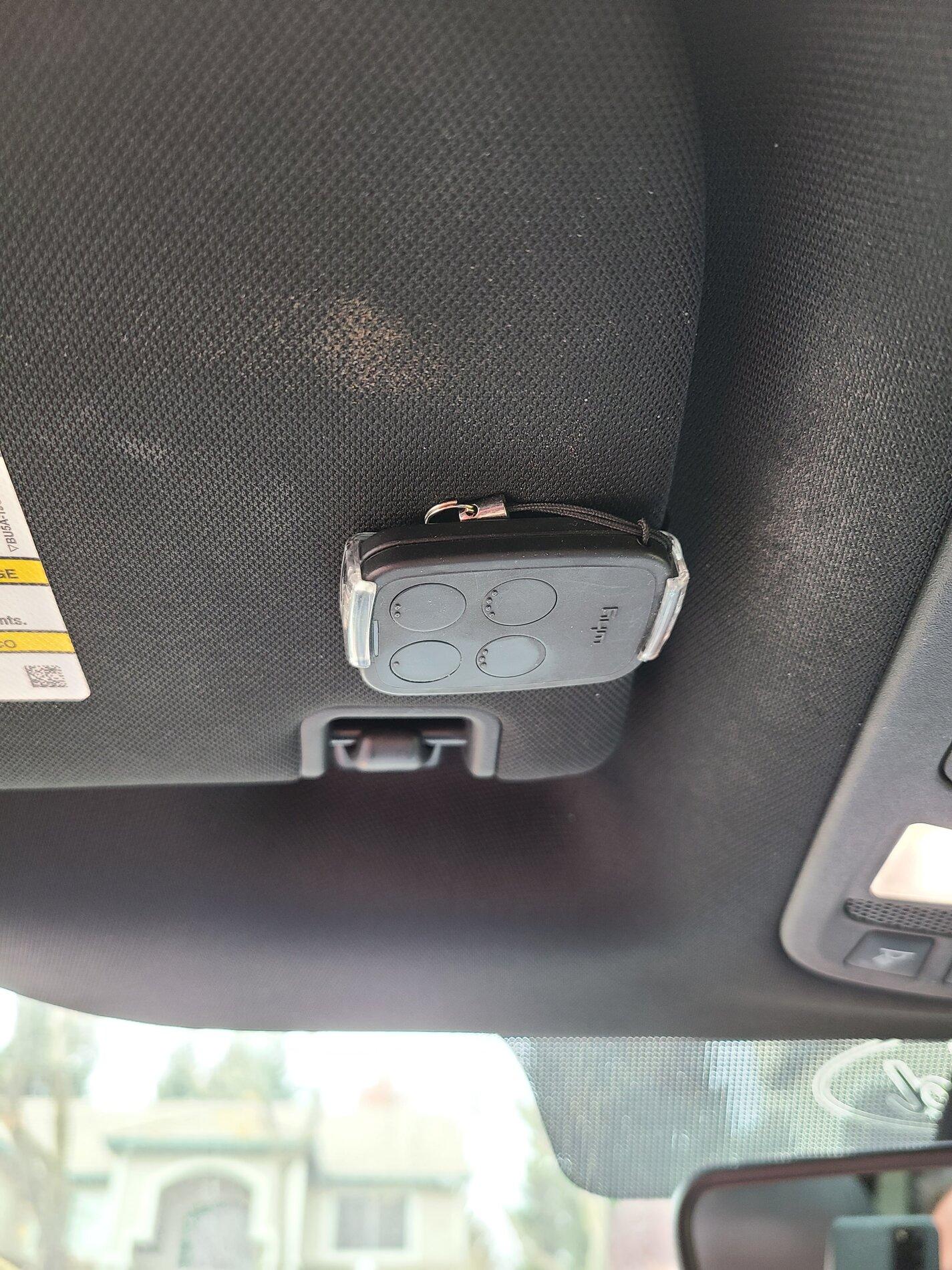Ford F-150 XLT Universal Garage Door Opener? 20201211_134042
