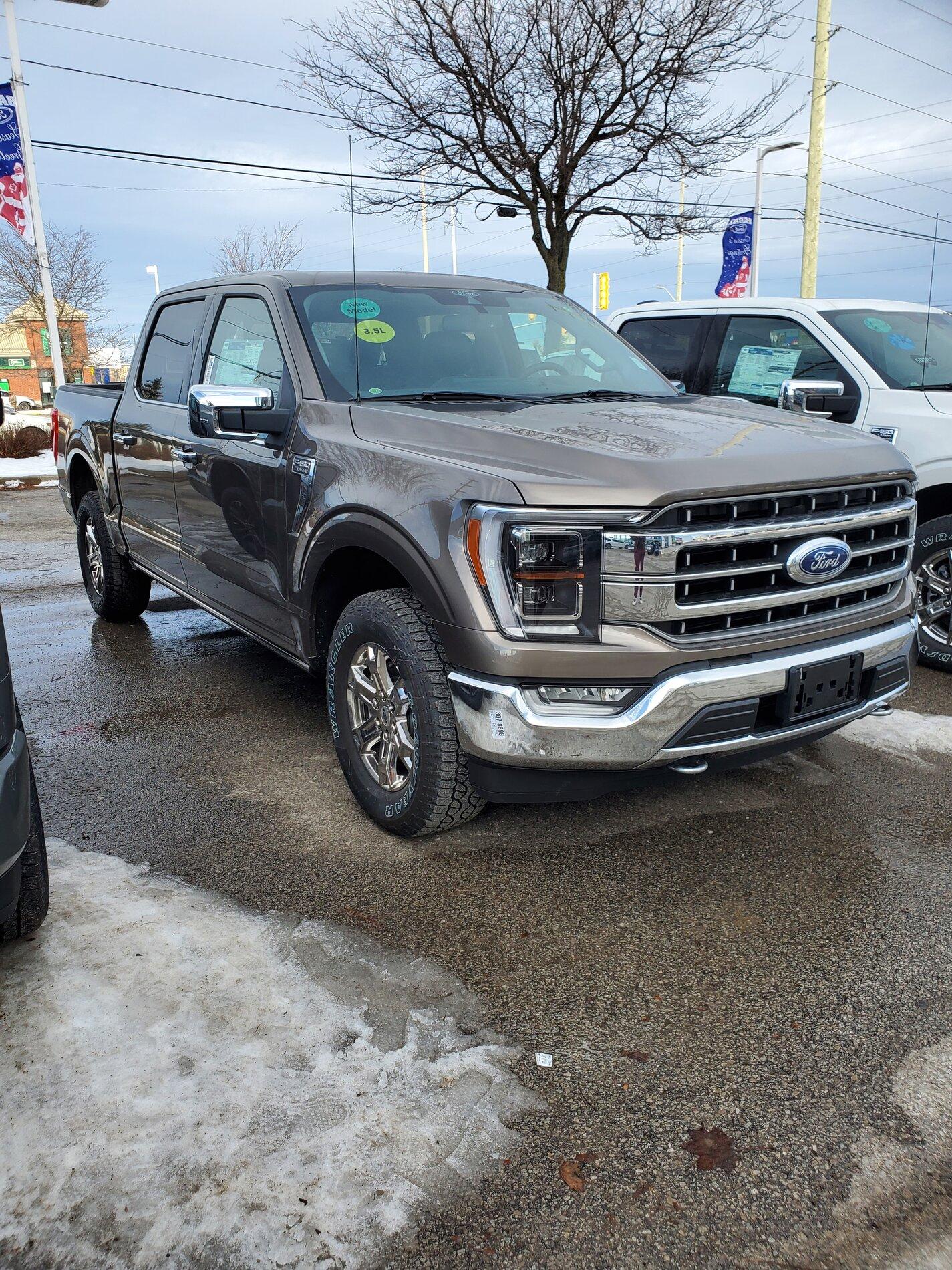 Ford F-150 STONE GRAY F-150 (2021+) Club 20201223_134457