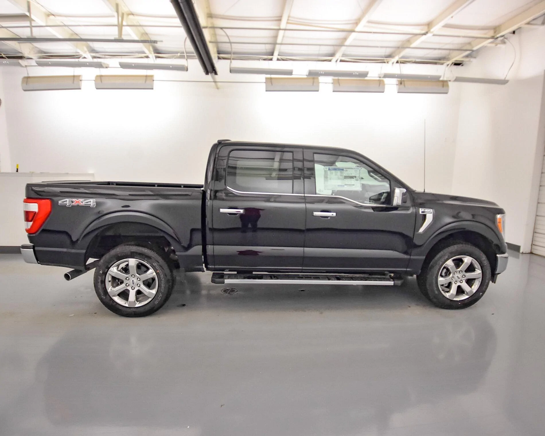 Ford F-150 AGATE BLACK F-150 (2021+) Club 2021 - Agate Black - Chrom