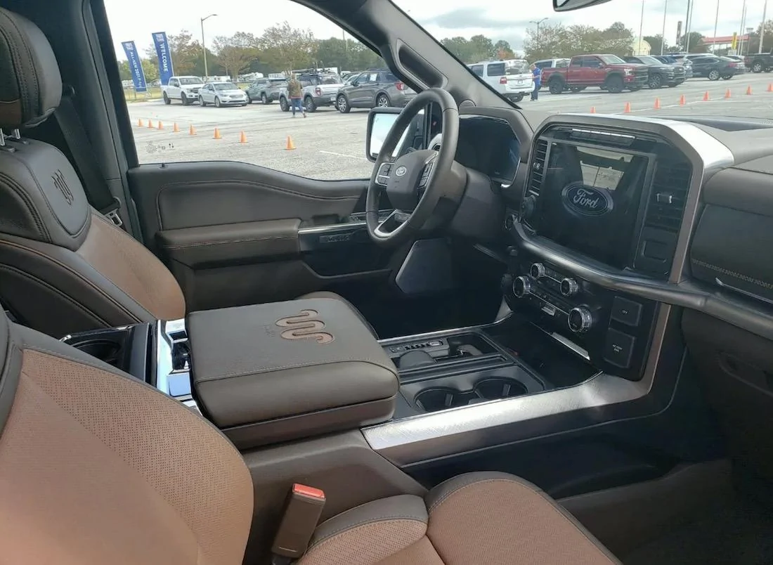 Ford F-150 KING RANCH Interior Photos and Videos (2021+ F-150 -- 14th Gen) 2021 F-150 King Ranch Interior Java Leather Bucket Seats Screen Shot 2020-11-03 at 11.46.31 PM