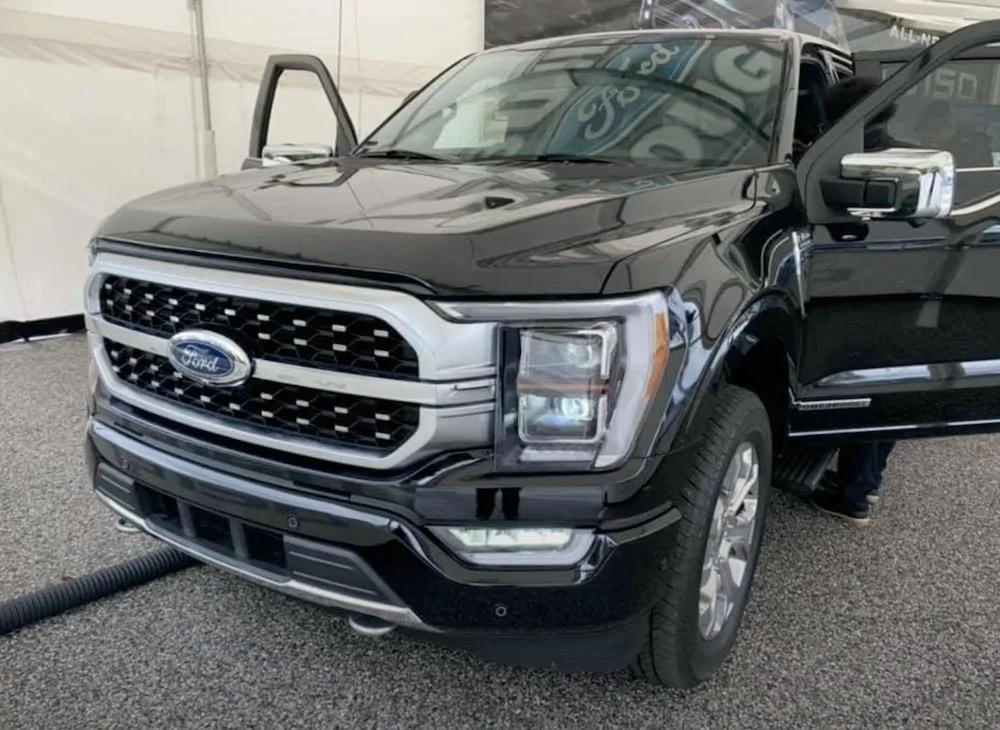 Ford F-150 AGATE BLACK F-150 (2021+) Club 2021 F-150 Platinum in Agate Black 2