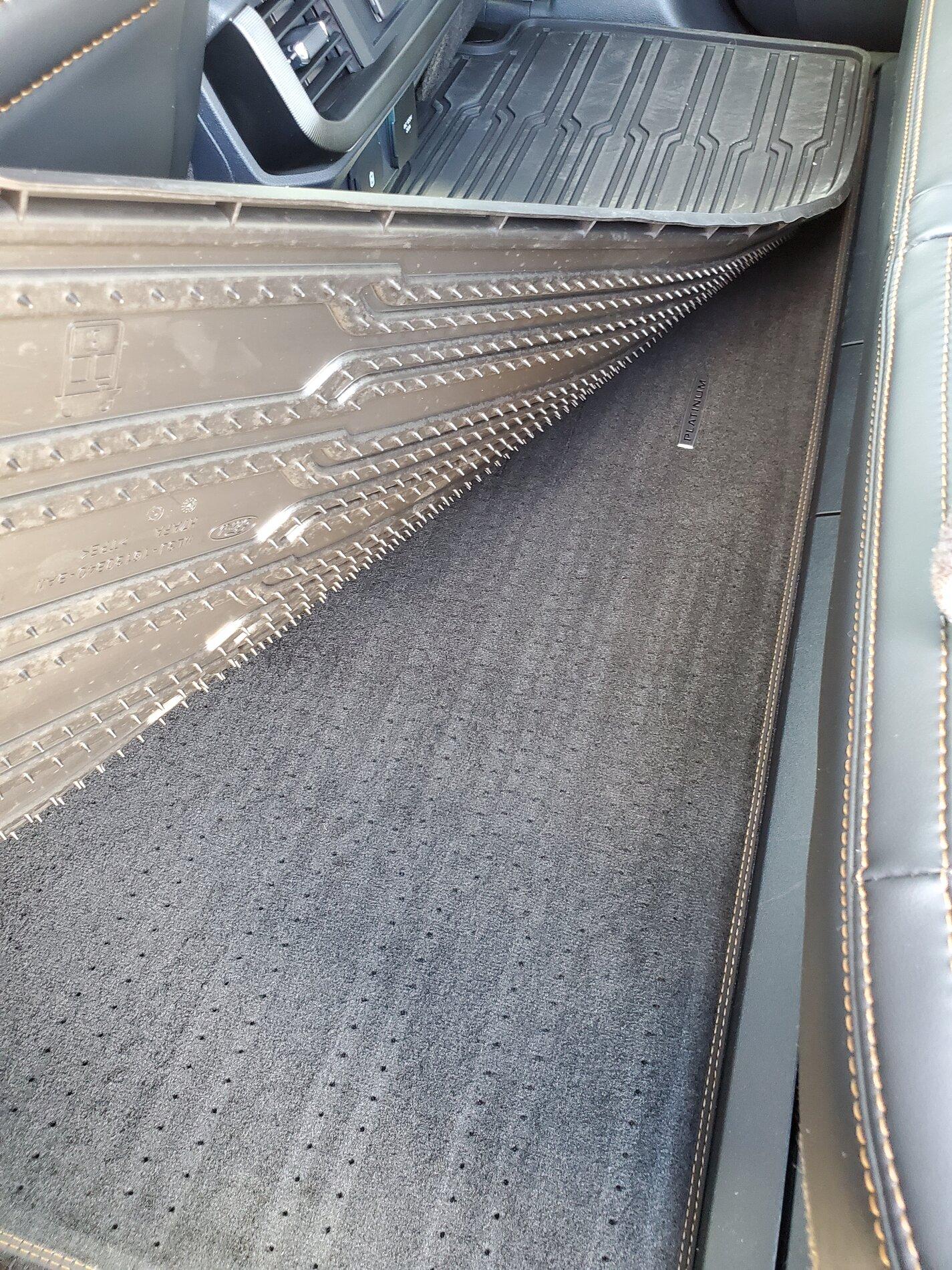 Ford F-150 Floor Mats/FX4/Platinum 20210118_130254
